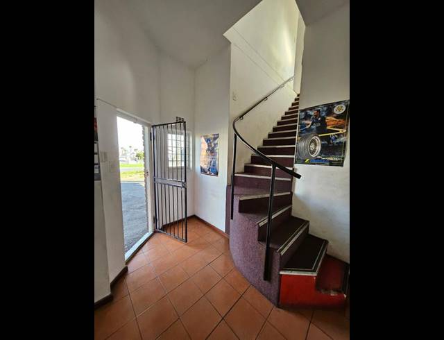 INDUSTRIAL PROPERTY TO RENT IN KILLARNEY GARDENS